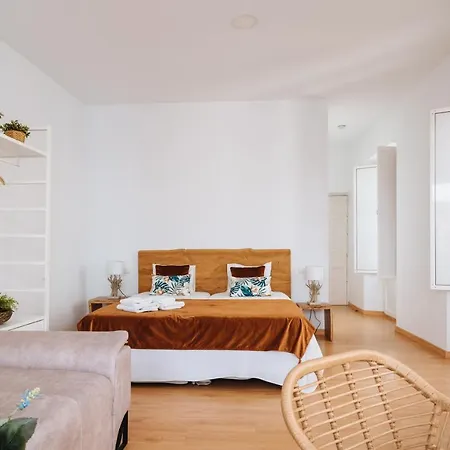 Hostly Rivero 2a Center Loft-fibre-communal Terrace-parking Optional-cless Apartment *